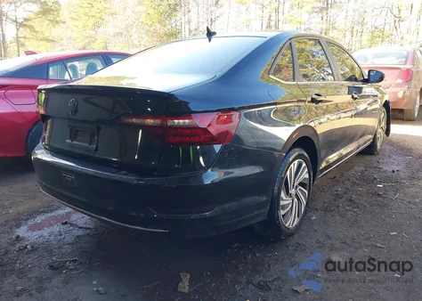 2020 Volkswagen Jetta 1.4T Sel from USA, damaged, VIN 3VWE57BU2LM083333